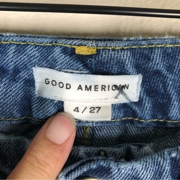 Good American Good Boy Slit Hem Jeans Size 4 28 - Picture 4 of 9